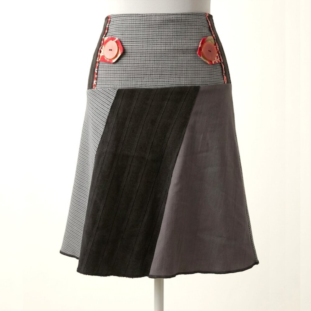CREATION ENCORE - Striped A-Line Midi Skirt - Made in Montreal - Size Medium